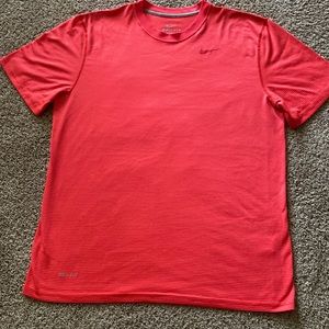 DRI-FIT NIKE TEE